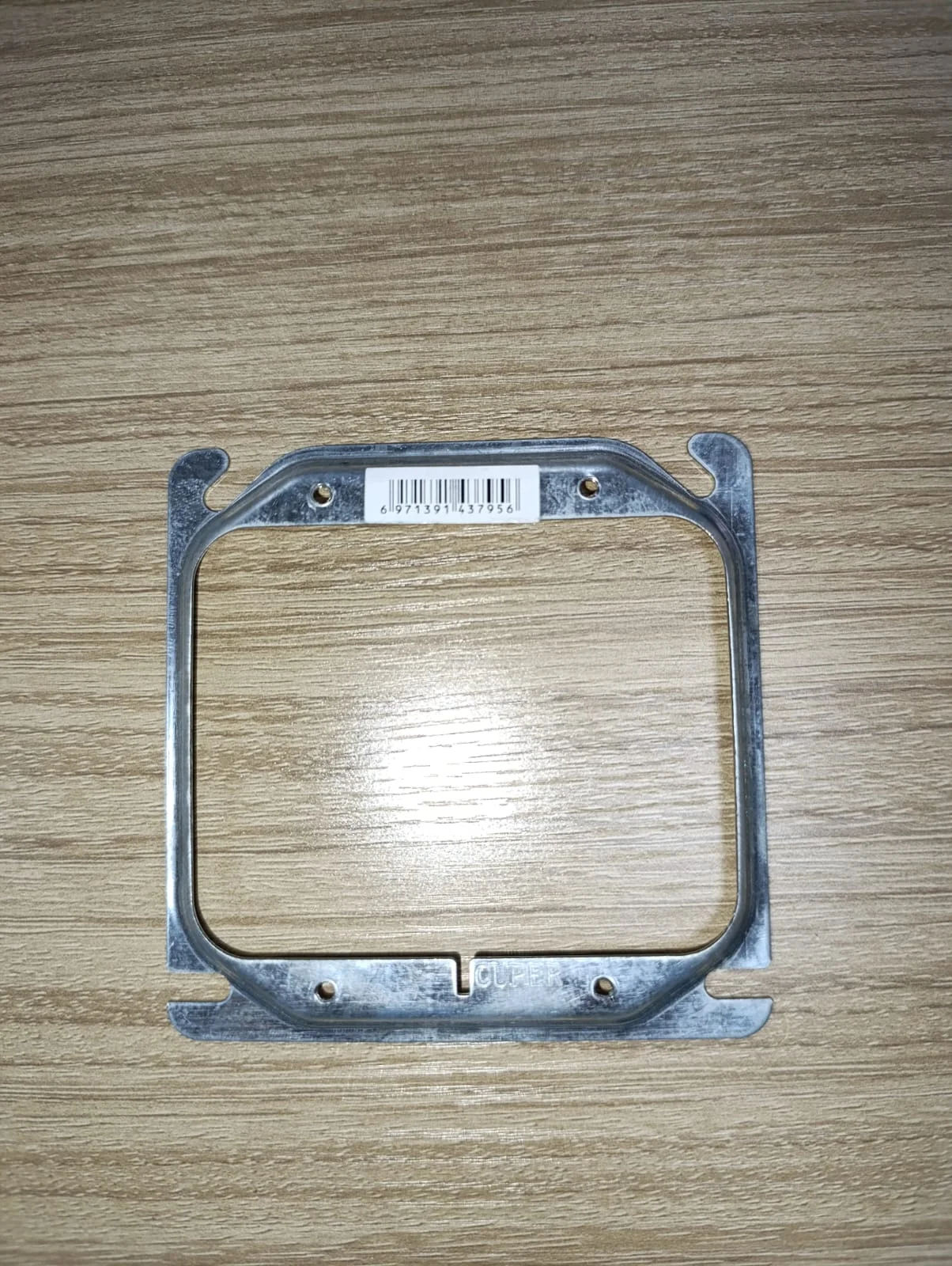 TAPAS DE REPELLO METÁLICA — 4" x 4" 2 GAN · CINCADO